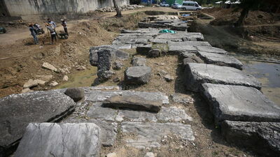 Kayaların yontulmasıyla oluşturulmuştu... Gün yüzüne çıkıyor