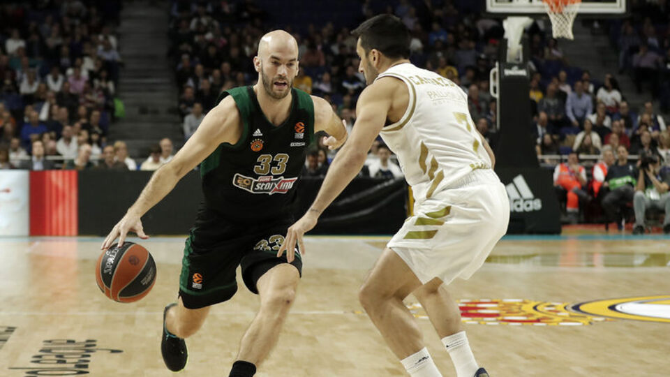 Barcelona, Calathes'i transfer etti