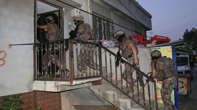 Adana'da PKK/KCK operasyonu: Çok sayıda gözaltı