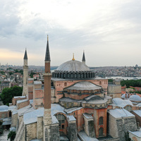 Ayasofya'da ibadetin yolu açıldı