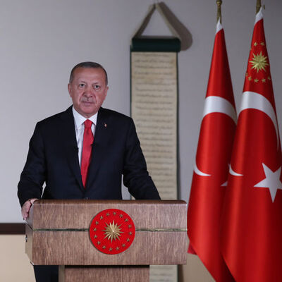 Cumhurbaşkanı Erdoğan Fatih'in Vakfiyenamesi'ni okudu