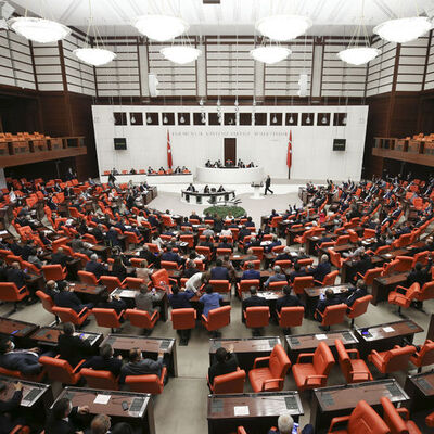 Çoklu baro teklifi yasalaştı