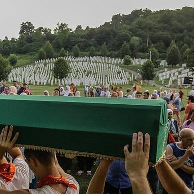 Srebrenitsa Soykırımı'nın 25. yıldönümü