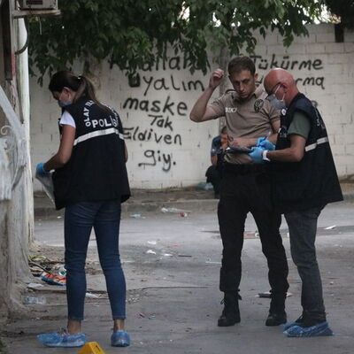 Bıçakla yaralanan kadın kurtarılamadı