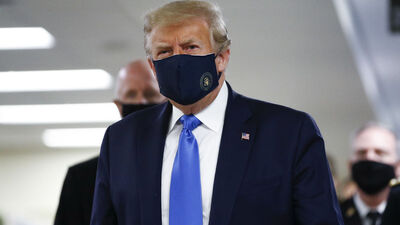 Trump ilk kez maskeyle görüntülendi