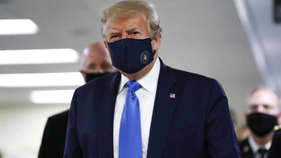 Trump ilk kez maskeyle görüntülendi