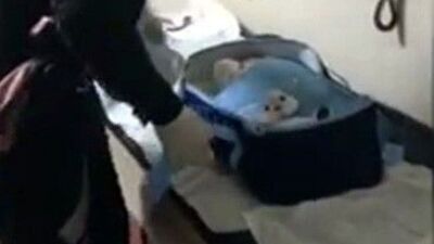 Fatih'te surların dibinde bebek bulundu