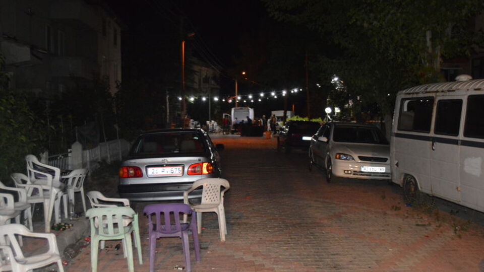 Düğün sonlandırmaya giden polislere saldırı