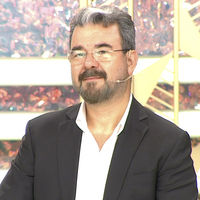 Adnan Serter yeniden Kuaförüm Sensin jürisinde!