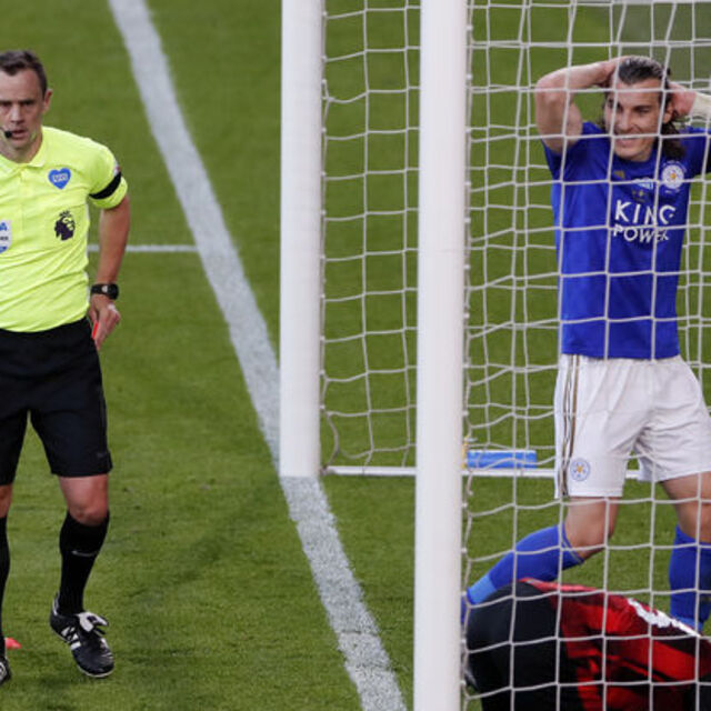 Çağlar kızardı, Leicester kaybetti!