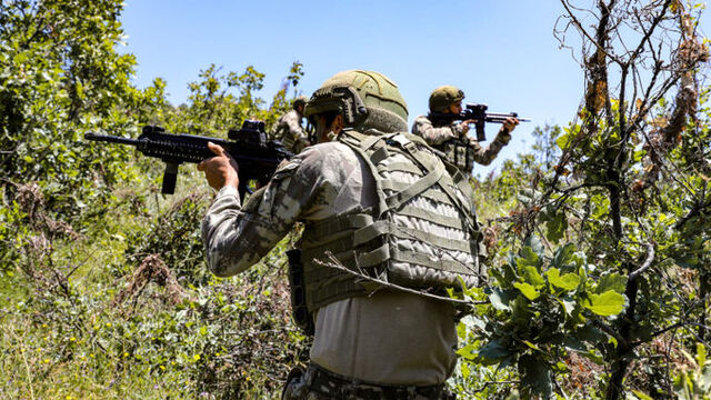 Irak'tan kaçan 4 terörist teslim oldu