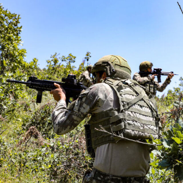 Irak'tan kaçan 4 terörist teslim oldu