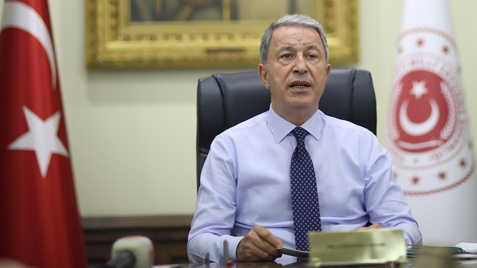 Bakan Akar'dan kritik açıklamalar