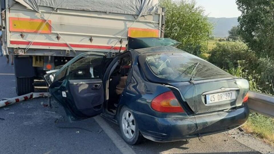 Feci kaza! Oğlu öldü anne ağır yaralı
