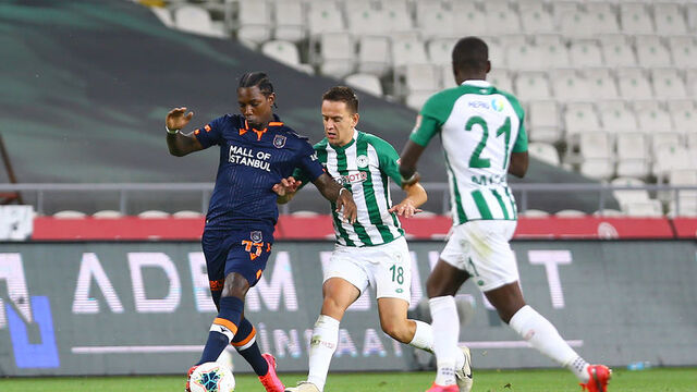 Elia'dan transfer açıklaması!