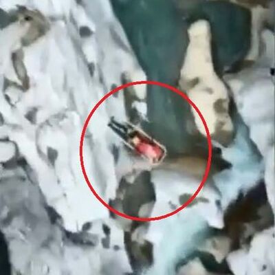 En derin kanyonda nefes kesen kurtarma