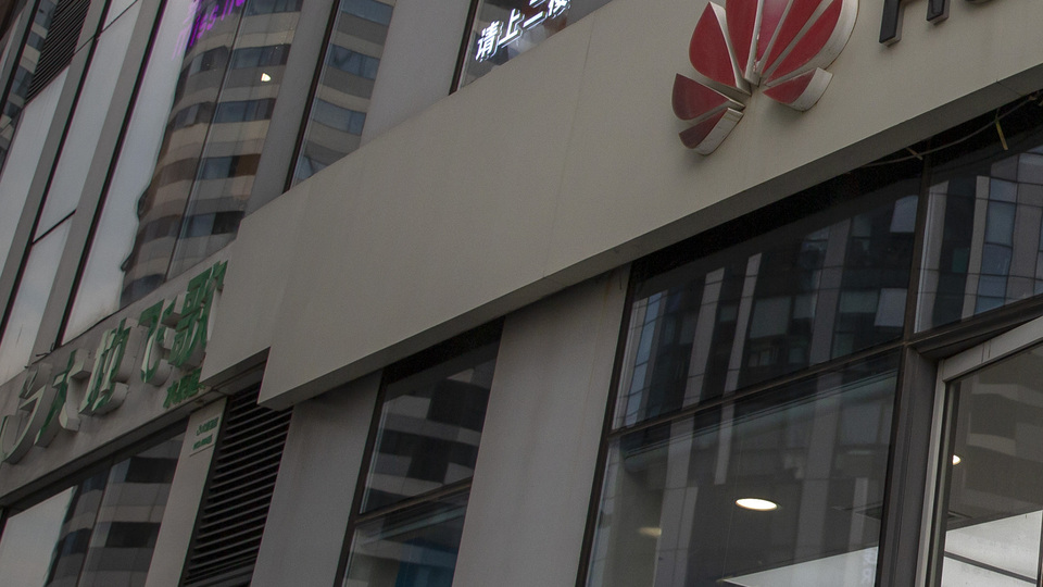 ABD'den "Huawei çalışanlarına yaptırım" kararı