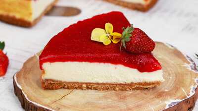 Çilekli cheesecake püf noktaları ve yapılışı