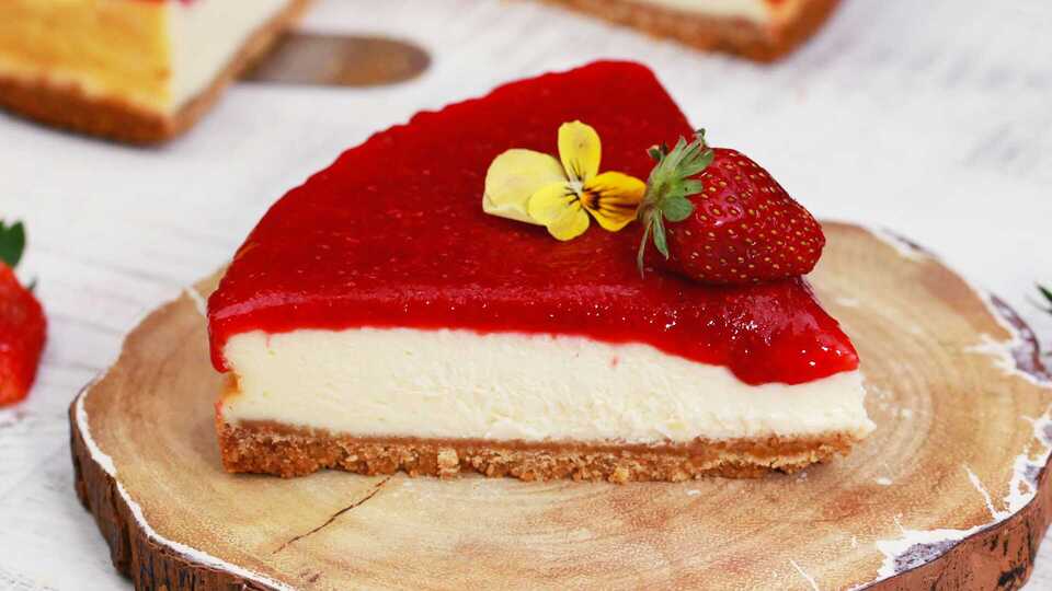 Çilekli cheesecake püf noktaları ve yapılışı