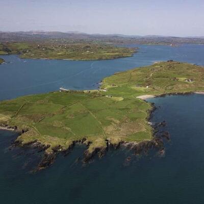 WhatsApp üzerinden ada aldı