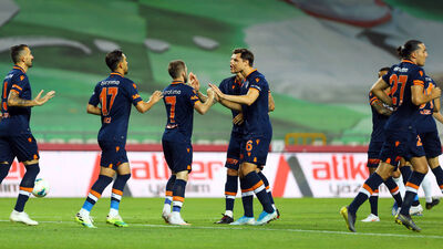 23 futbolcu ilke yakın