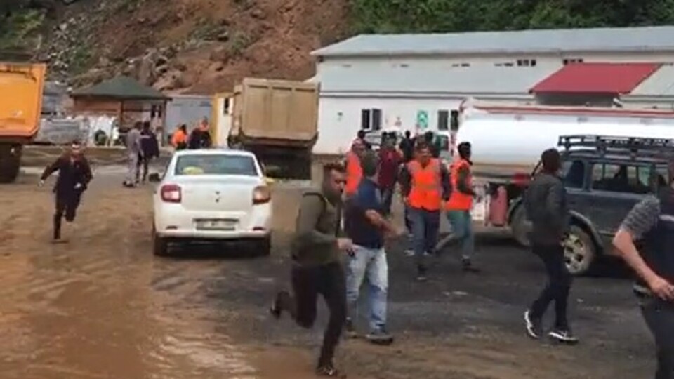 Rize'de felaket böyle geldi!
