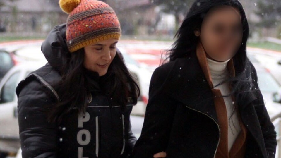 4 kilo esrarla yakalanan kadından garip savunma!