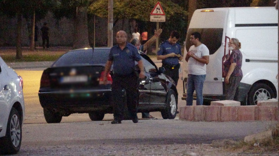 Otomobilden pompalı tüfekli saldırı: 3 yaralı