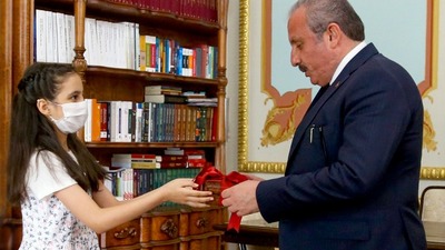 İlkokul öğrencisinden anlamlı bağış