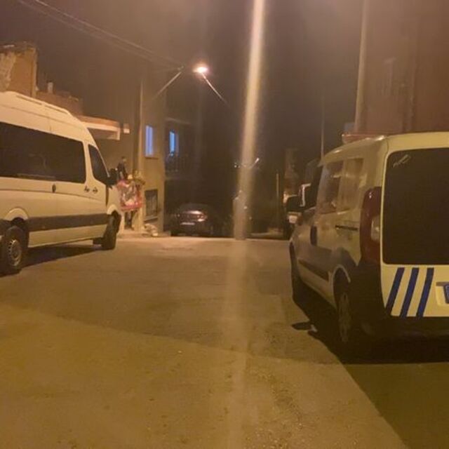 Tartışma çıldırttı! Kocasını ve kardeşini bıçakladı