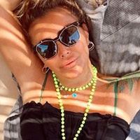 Yonca Evcimik'ten Bodrum pozları