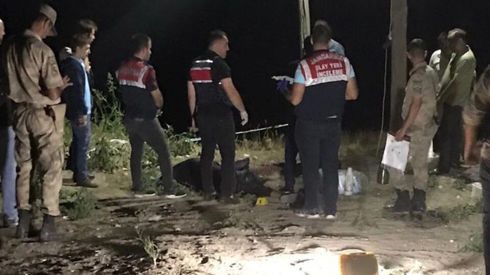 Mevsimlik tarım işçileri arasında kanlı tartışma!