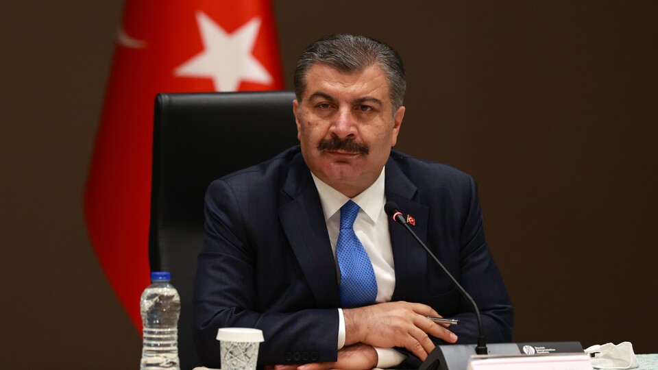 Koronavirüs salgınında yeni vaka sayısı 918