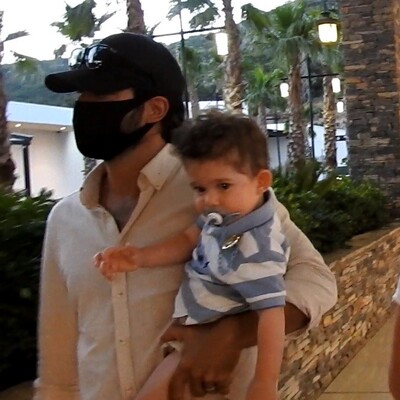 Karan'ın Bodrum tatili sürüyor