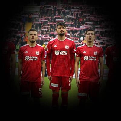 Mert Hakan Yandaş, Fenerbahçe'de!