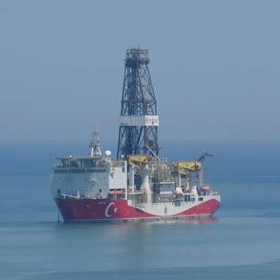 Karadeniz'de ilk sondaj başladı