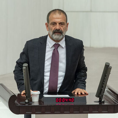 Tecavüzle suçlanan HDP'li Tuma Çelik partisinden ihraç edildi
