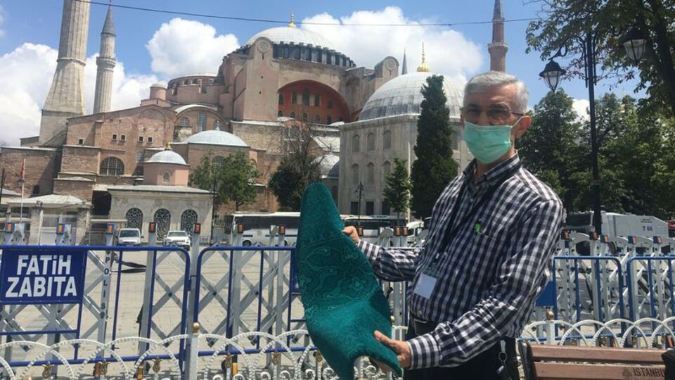 İşte Ayasofya'nın halıları!
