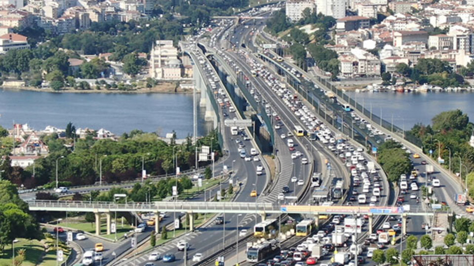 Haliç Köprüsü'nde trafik yoğunluğu