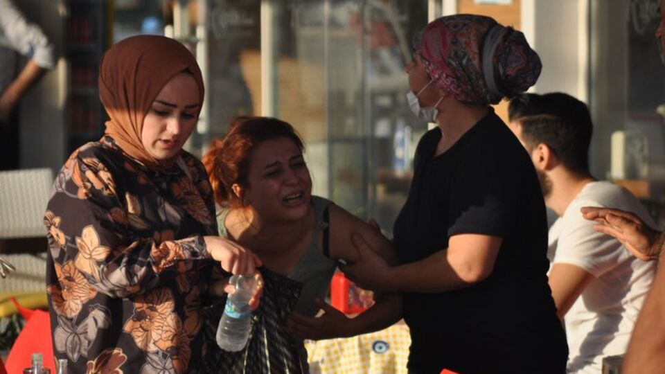 Kuşadası'nda denize giren kişi boğuldu