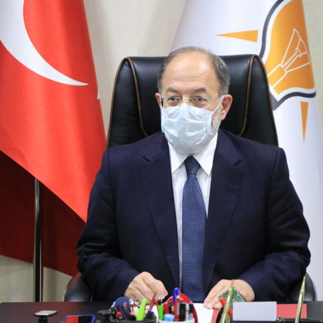 Akdağ'dan, rüşvet iddialarına suç duyurusu
