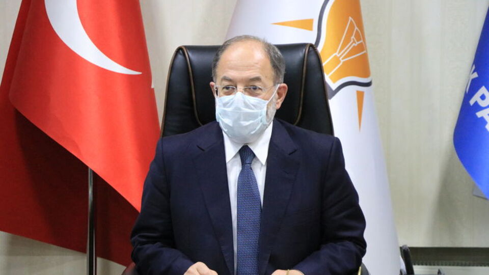 Akdağ'dan, rüşvet iddialarına suç duyurusu