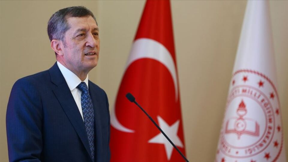 Bakan Selçuk'tan önemli açıklamalar