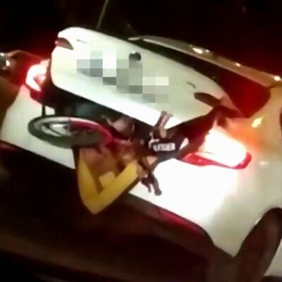 Akılalmaz görüntü! Bagajda 3 çocuk