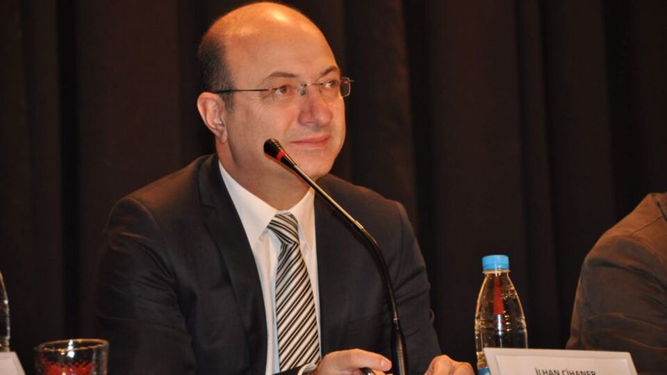 İlhan Cihaner CHP Genel Başkanlığı'na aday oldu