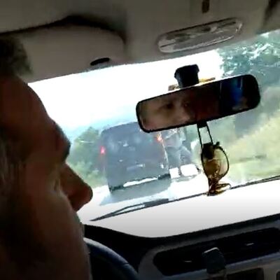 Araçla kovalamacada korku dolu anlar!