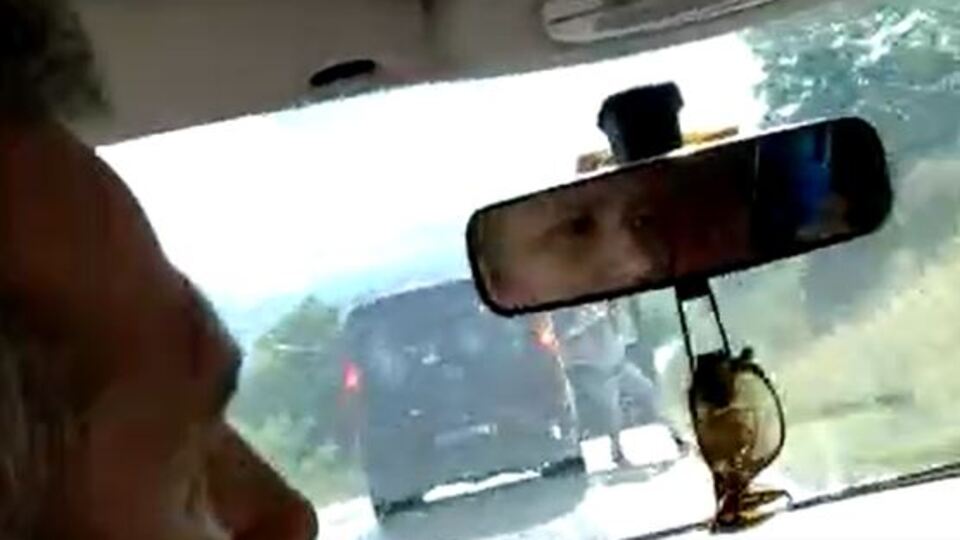 Araçla kovalamacada korku dolu anlar!