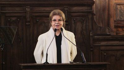 Tansu Çiller kimdir?