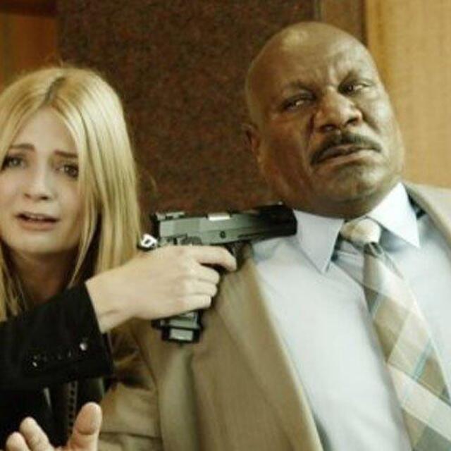 Operatör filmi oyuncuları kimler?