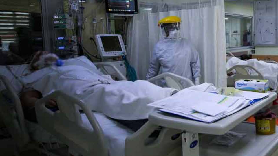 Koronavirüs salgınında yeni vaka sayısı 913